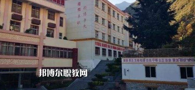 威州民族師范學(xué)校2022年報(bào)名條件、招生要求、招生對(duì)象