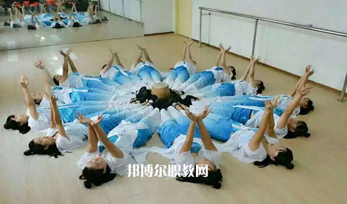 涿鹿縣職業(yè)技術(shù)教育中心2022年報(bào)名條件、招生要求、招生對象
