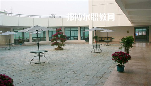 鎮(zhèn)江高等職業(yè)技術(shù)學(xué)校2022年報名條件、招生要求、招生對象