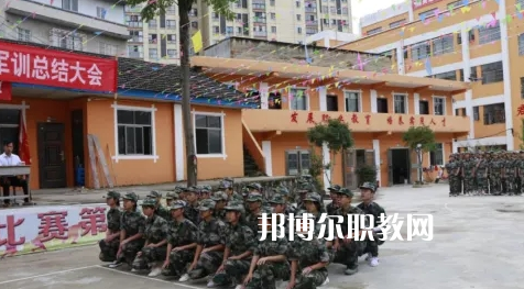 黔東南州工業(yè)學(xué)校2022年學(xué)費、收費多少