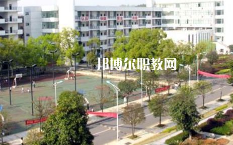 安岳縣遠大科技職業(yè)學校2022年報名條件、招生要求、招生對象