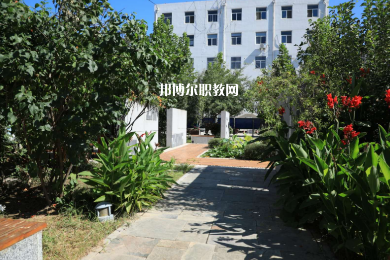 保定市第二職業(yè)中學(xué)2022年學(xué)費(fèi)、收費(fèi)多少