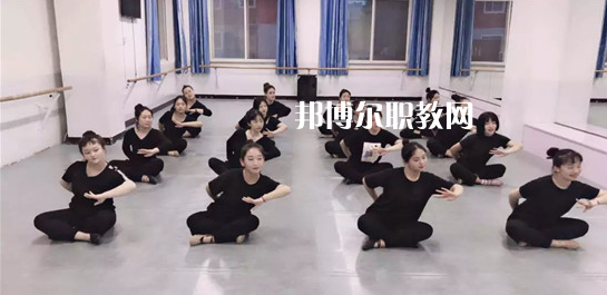 承德科技管理工程學(xué)校2022年學(xué)費、收費多少