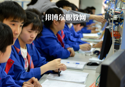儀征技師學(xué)院2022年報(bào)名條件、招生要求、招生對(duì)象