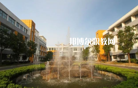 淮安文化藝術(shù)學(xué)校2022年報(bào)名條件、招生要求、招生對象