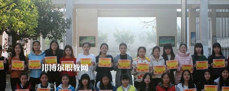 梅州藝術學校2022年報名條件、招生要求、招生對象
