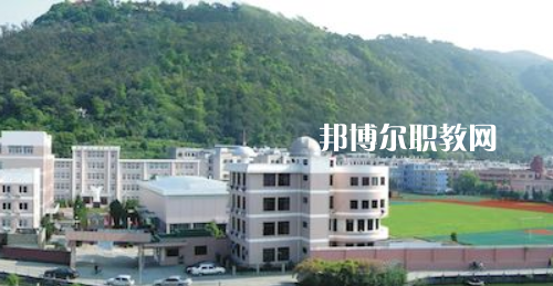 昆明鐵路機械學校2022年報名條件、招生要求、招生對象