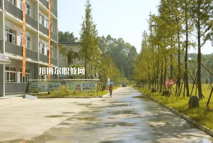 樂山嘉州衛(wèi)生職業(yè)學(xué)校怎么樣、好不好