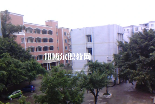 四川省隆昌縣城關(guān)職業(yè)中學(xué)2022年報名條件、招生要求、招生對象