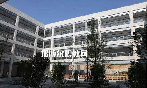 黃山旅游管理學校2022年報名條件、招生要求、招生對象