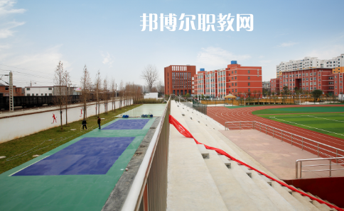 阜陽科技工程學(xué)校2022年報名條件、招生要求、招生對象