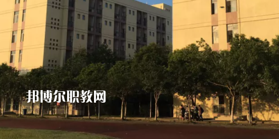 嵩明職業(yè)高級(jí)中學(xué)2022年報(bào)名條件、招生要求、招生對(duì)象