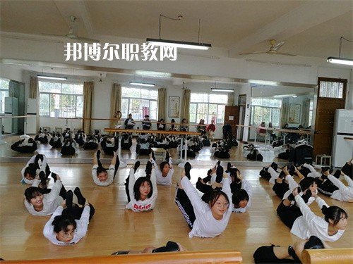 黃山炎培職業(yè)學校2022年報名條件、招生要求、招生對象