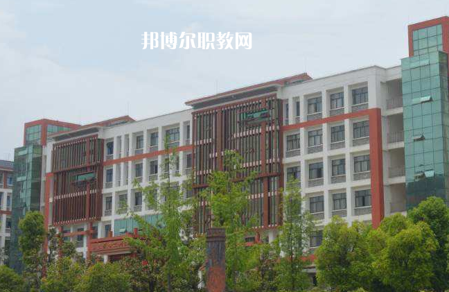 黔西南民族職業(yè)技術(shù)學(xué)院(中職部)2022年報(bào)名條件、招生要求、招生對(duì)象