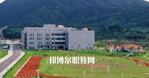 滎經(jīng)縣職業(yè)高級中學(xué)2022年報名條件、招生要求、招生對象