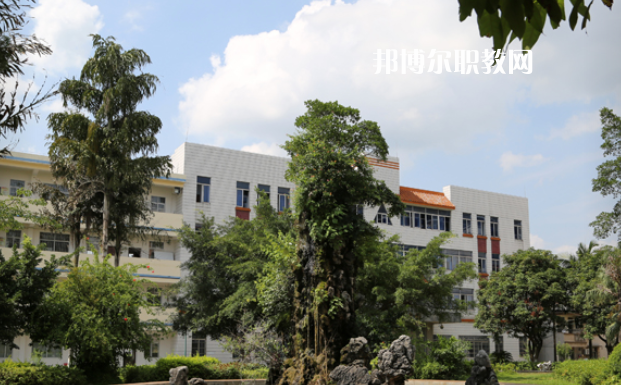 廣西玉林農(nóng)業(yè)學(xué)校2022年報(bào)名條件、招生要求、招生對(duì)象