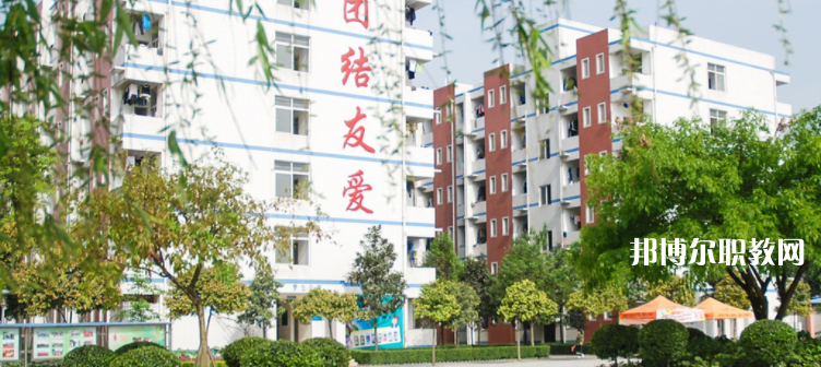 成都指南針職業(yè)技術(shù)學(xué)校怎么樣、好不好