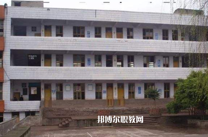 岳池白廟職業(yè)中學(xué)校2022年報名條件、招生要求、招生對象