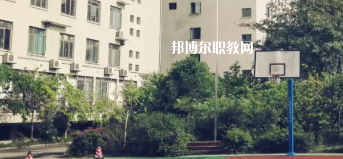 云南冶金高級技工學(xué)校2022年學(xué)費(fèi)、收費(fèi)多少
