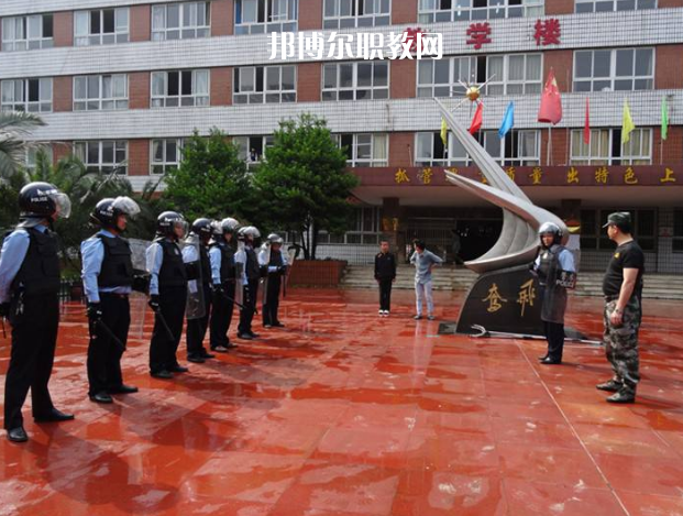 四川省工業(yè)貿(mào)易學(xué)校2022年報(bào)名條件、招生要求、招生對(duì)象