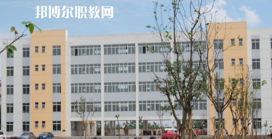 思茅衛(wèi)生學(xué)校2022年報(bào)名條件、招生要求、招生對(duì)象