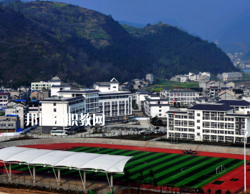 重慶巫溪職業(yè)教育中心2022年報(bào)名條件、招生要求、招生對象
