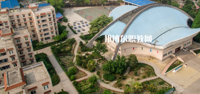 成都中醫(yī)藥大學附屬醫(yī)院針灸學校怎么樣、好不好