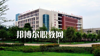 西南醫(yī)科大學(xué)護(hù)理學(xué)院附屬衛(wèi)生學(xué)校2022年報(bào)名條件、招生要求、招生對(duì)象
