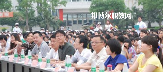 四川衛(wèi)生學校網站網址