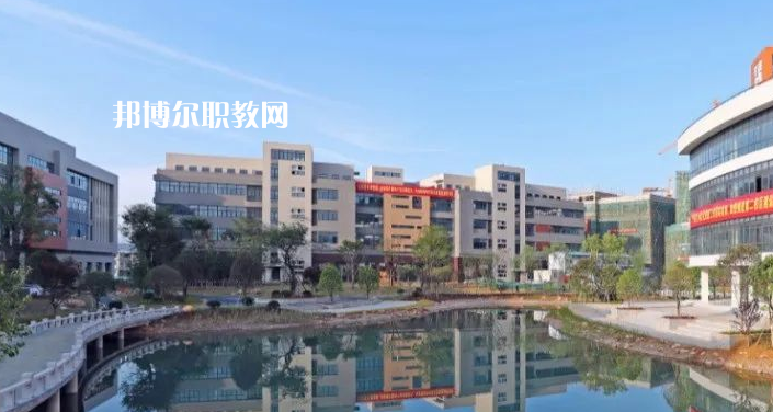 黔東南技師學(xué)院2022年報名條件、招生要求、招生對象