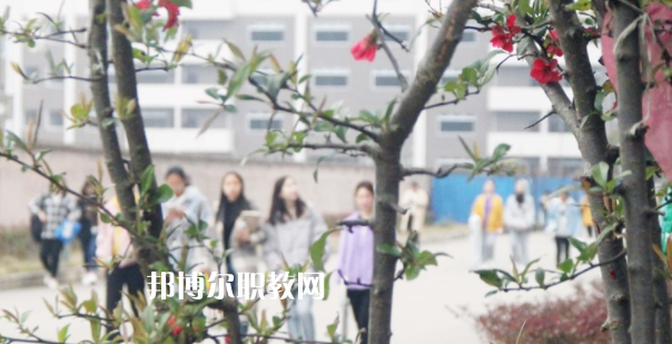 南充工貿(mào)科技職業(yè)學(xué)校2022年報(bào)名條件、招生要求、招生對(duì)象