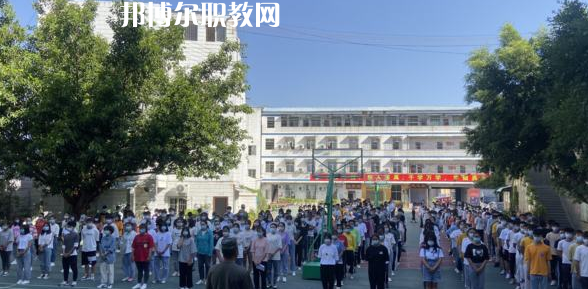 攀枝花商貿電子職業(yè)技術學校2022年報名條件、招生要求、招生對象