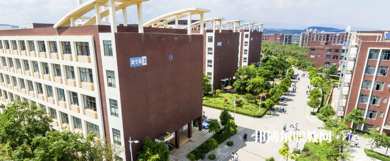  云南2022年去讀衛(wèi)校學什么對以后好一點