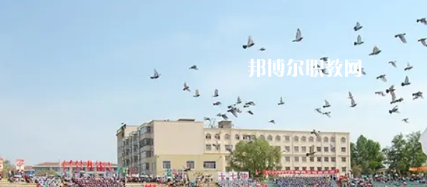 黑龍江省鶴崗衛(wèi)生學(xué)校2022年報(bào)名條件、招生要求、招生對(duì)象