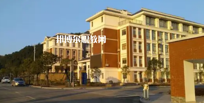 福建閩北衛(wèi)生學(xué)校2022年報(bào)名條件、招生要求、招生對(duì)象