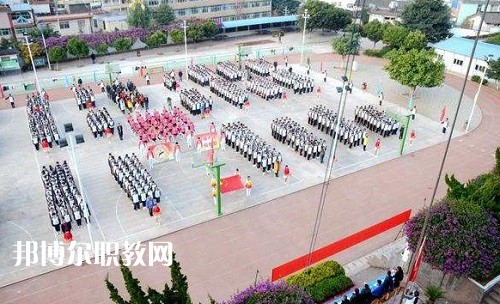 云龍縣民族職業(yè)高級(jí)中學(xué)報(bào)名條件、招生要求、招生對(duì)象