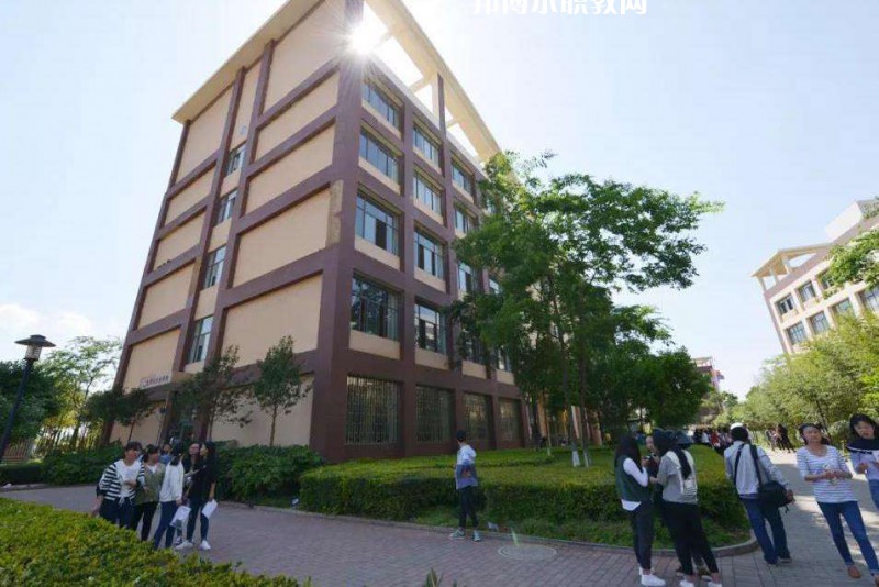 云南商務(wù)職業(yè)學院2022年報名條件、招生要求、招生對象