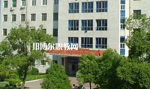 武漢黃陂職業(yè)技術(shù)學(xué)校2022年報名條件、招生要求、招生對象