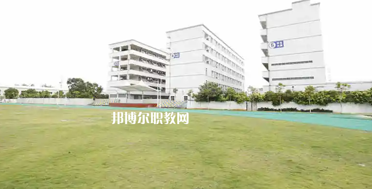 廣州金領(lǐng)技工學校2022年報名條件、招生要求、招生對象