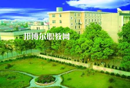 湖北廣播電視學(xué)校2022年報名條件、招生要求、招生對象