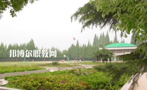 孝感高級(jí)技工學(xué)校2022年報(bào)名條件、招生要求、招生對(duì)象