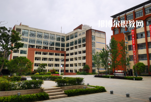 武漢石牌嶺高級職業(yè)中學(xué)2022年怎么樣、好不好