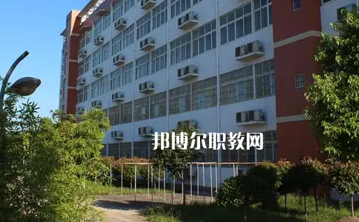 湖北現(xiàn)代技術(shù)學(xué)校2022年報(bào)名條件、招生要求、招生對(duì)象