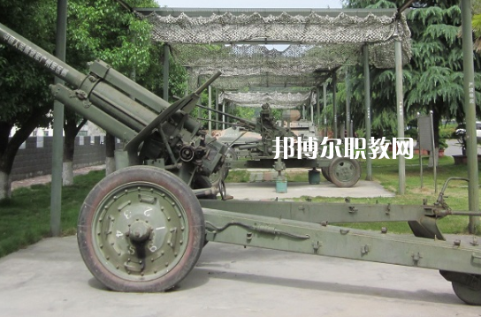 湖北十堰職業(yè)技術(shù)集團(tuán)學(xué)校2022年報(bào)名條件、招生要求、招生對象