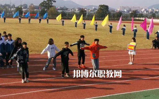 韶山職業(yè)中專(zhuān)學(xué)校