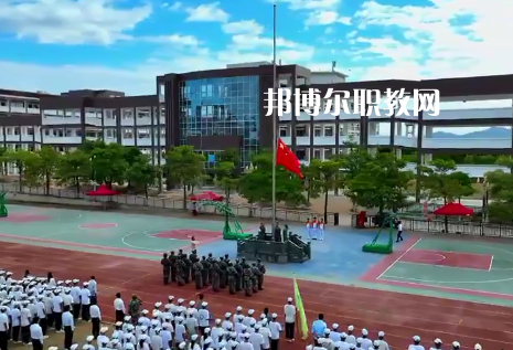 福建2023年讀中專學?？梢钥即髮W嗎