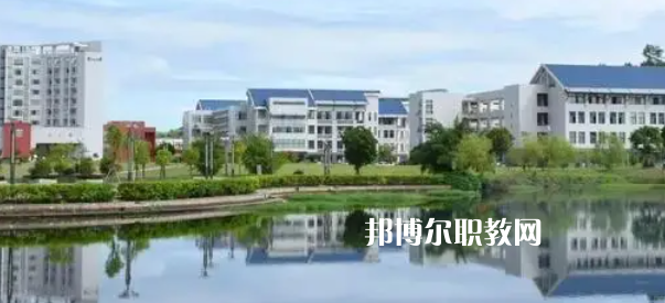 福建高職?？圃盒Ｅ琶?9強