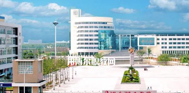 煙臺(tái)高職?？圃盒Ｅ琶?強(qiáng)