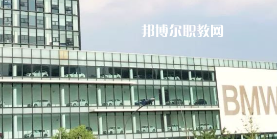 2023四川長寶職業(yè)技工學(xué)校多少錢(學(xué)費(fèi)明細(xì))