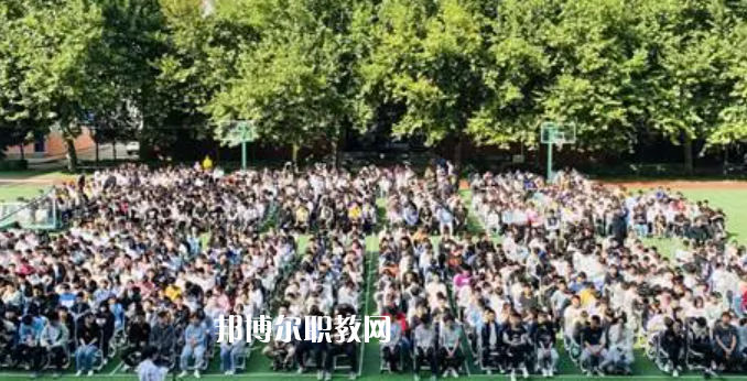 陜西工程科技高級(jí)技工學(xué)校地址在哪里，哪個(gè)地區(qū)，哪個(gè)城市?